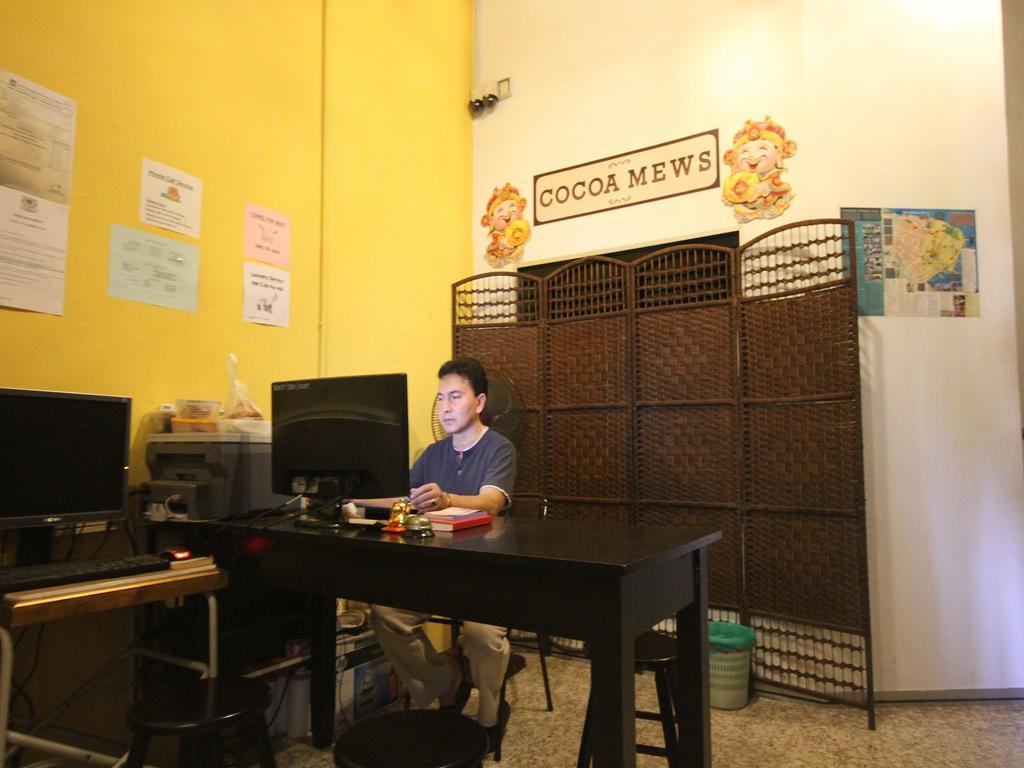 Cocoa Mews Cafe And Homestay George Town Bagian luar foto