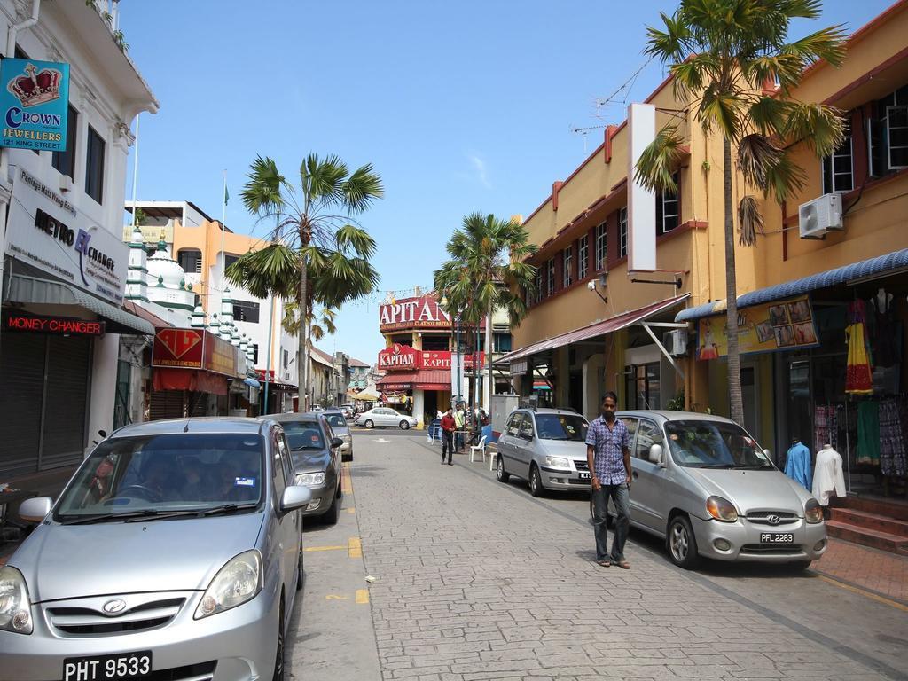 Cocoa Mews Cafe And Homestay George Town Bagian luar foto