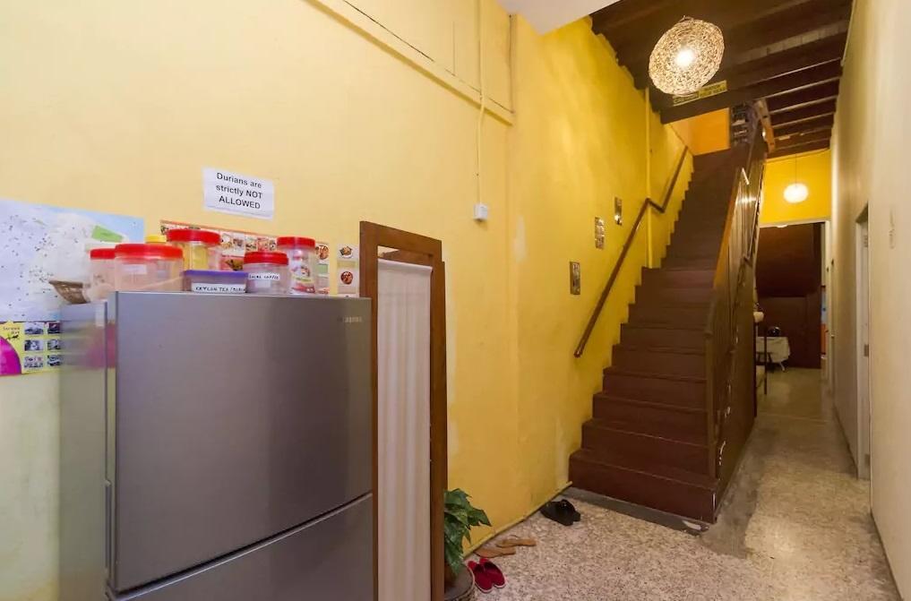Cocoa Mews Cafe And Homestay George Town Bagian luar foto