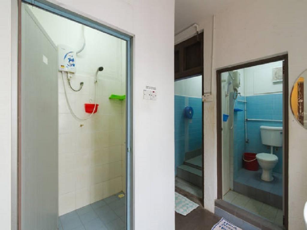 Cocoa Mews Cafe And Homestay George Town Bagian luar foto
